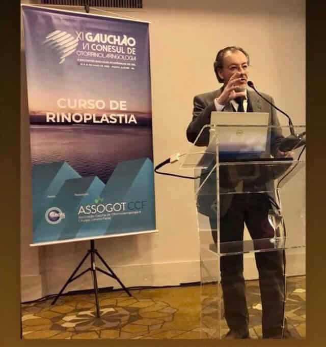 Dr. Marcelo Zanini apresentou a aula Rinoplastia e Procedimentos Ancilares no VI Conesul / XI Gauchão, no Hotel Hilton, Porto Alegre